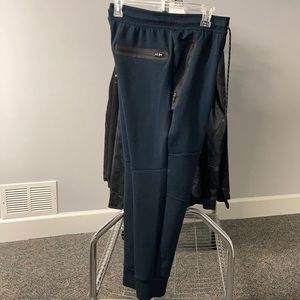 Men’s small joggers